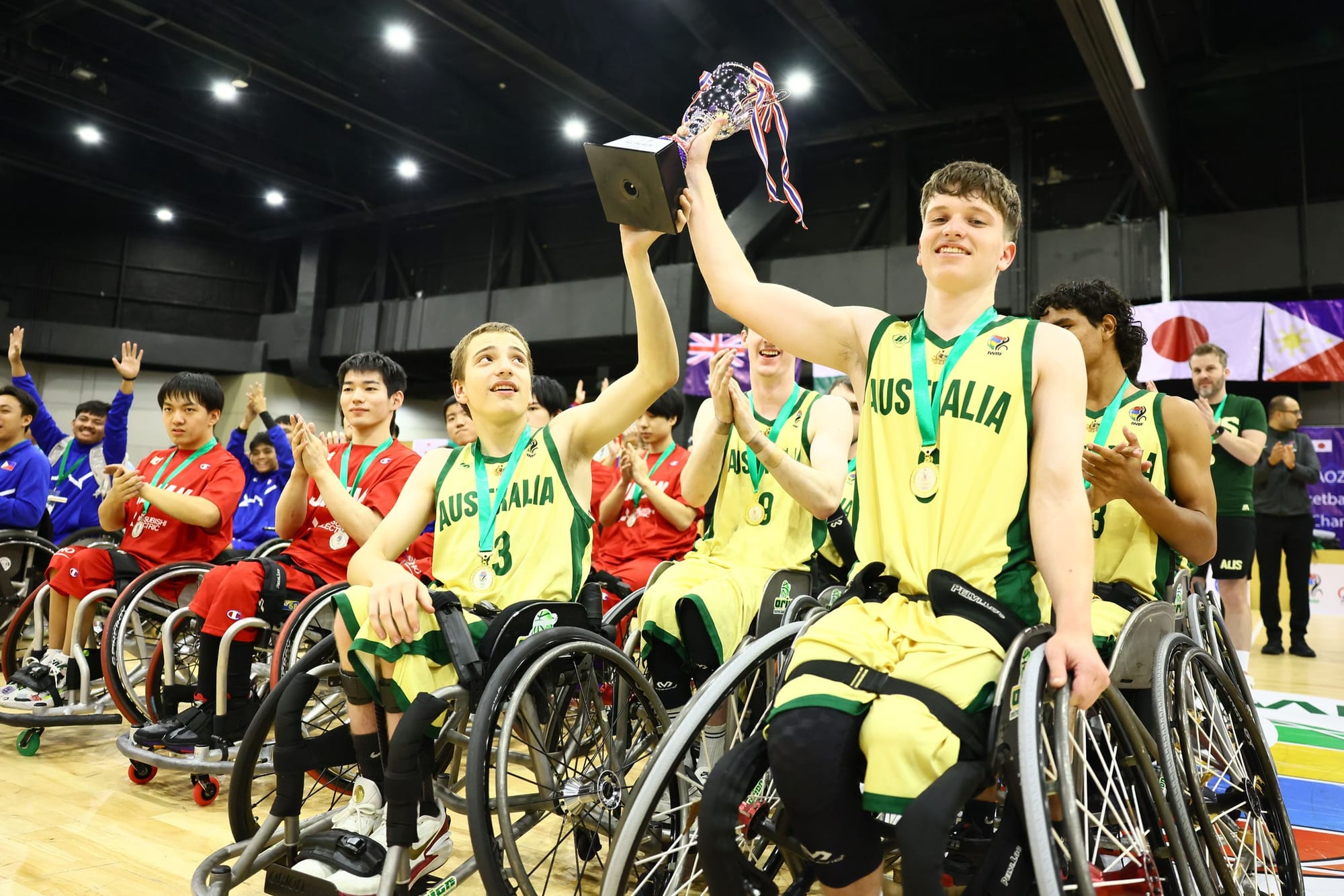Spinners win gold in international championship
