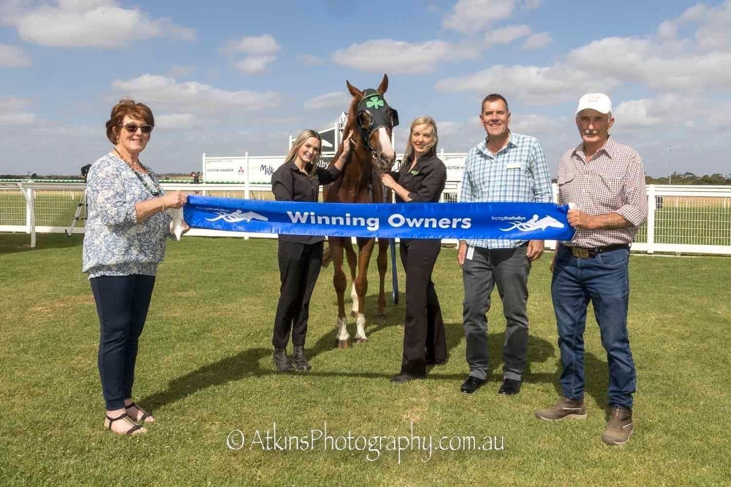 December beach day draws tourists trackside