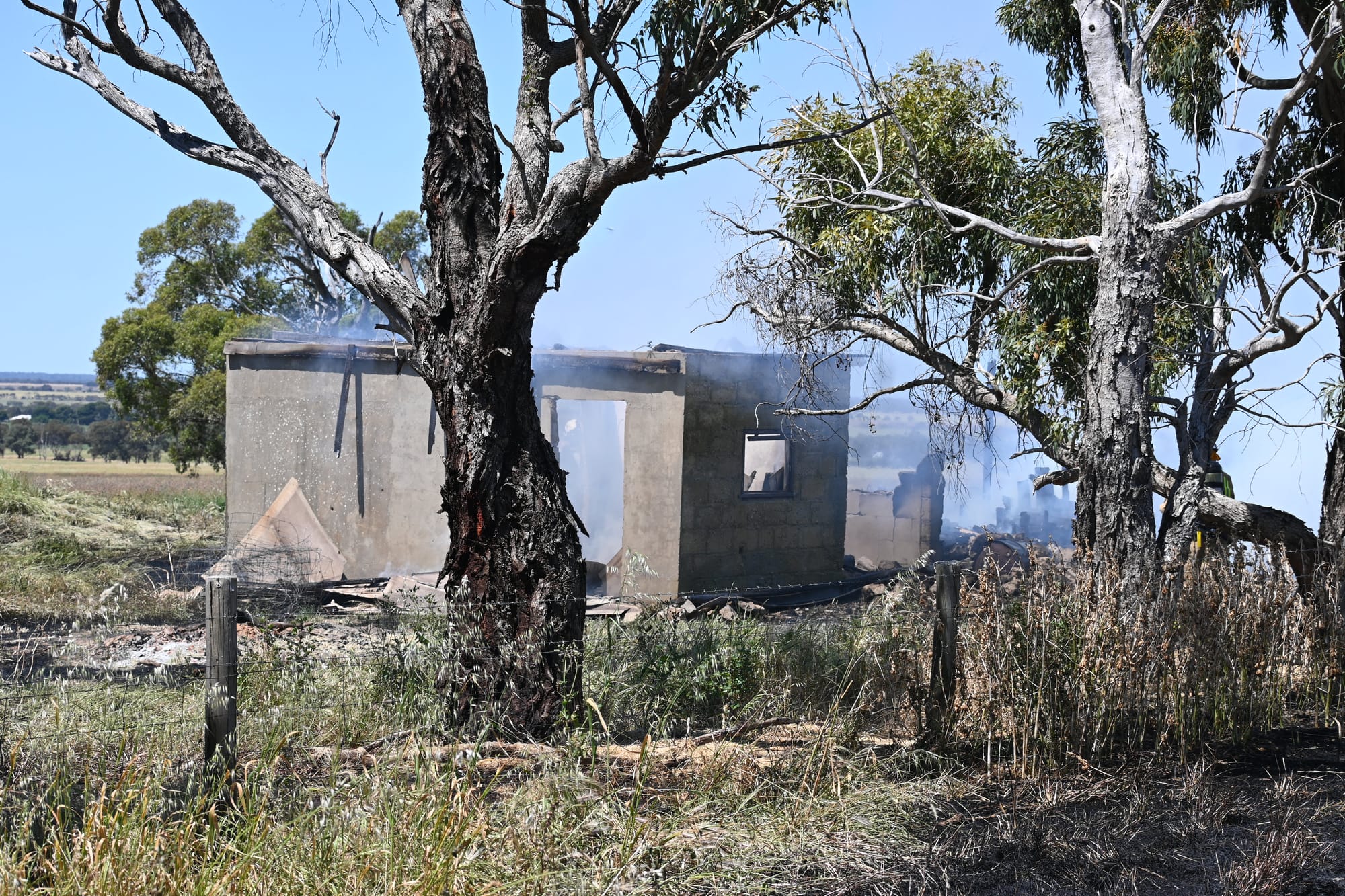 Fire destroys building at Sandergrove