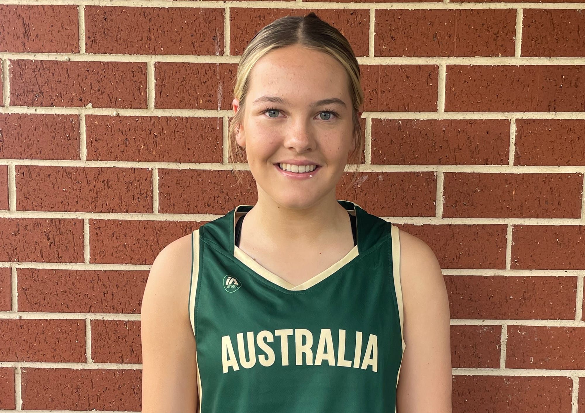 Green and gold berth for Daisy