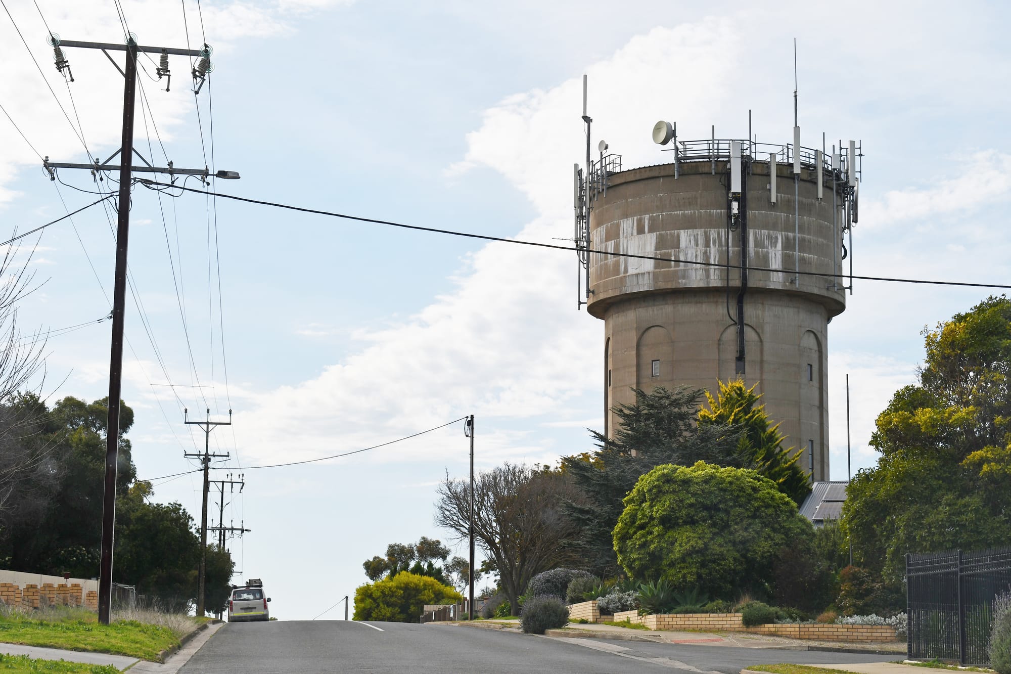 Optus customers left disconnected for days