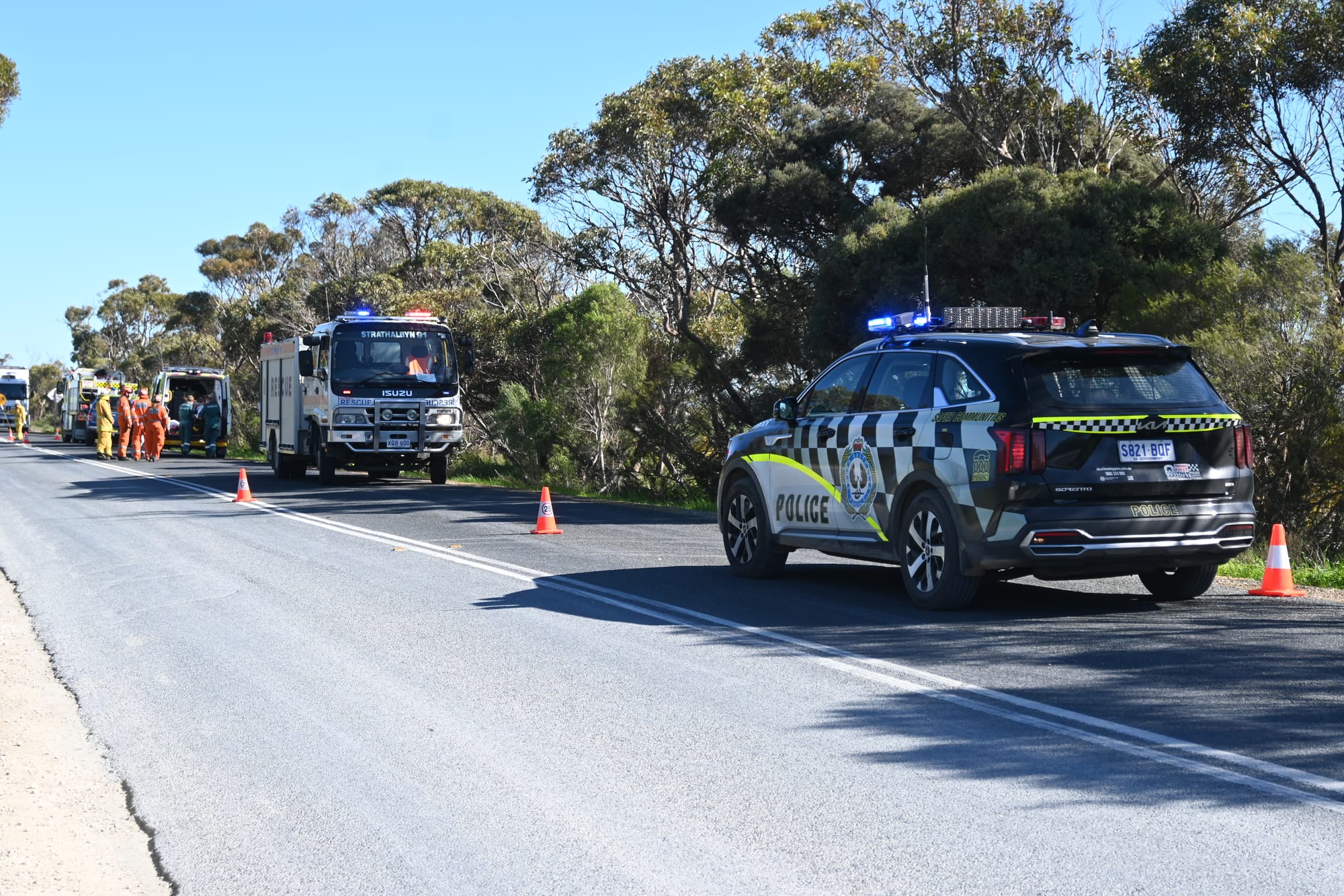 Car crashes into embankment at Finniss