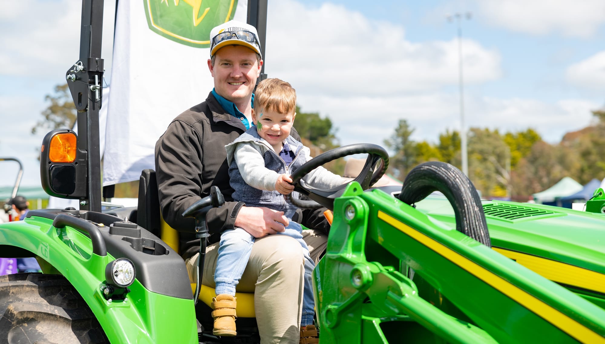 Thousands turn out for inaugural Echunga Hills Field Days