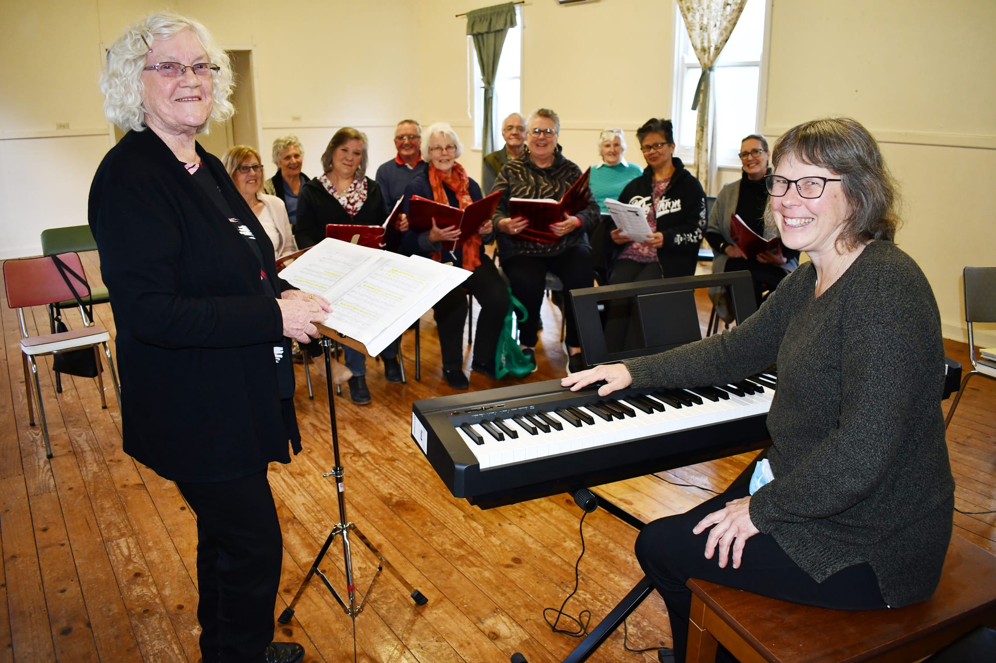 Rockin’ around the Macclesfield Christmas tree for night of carols