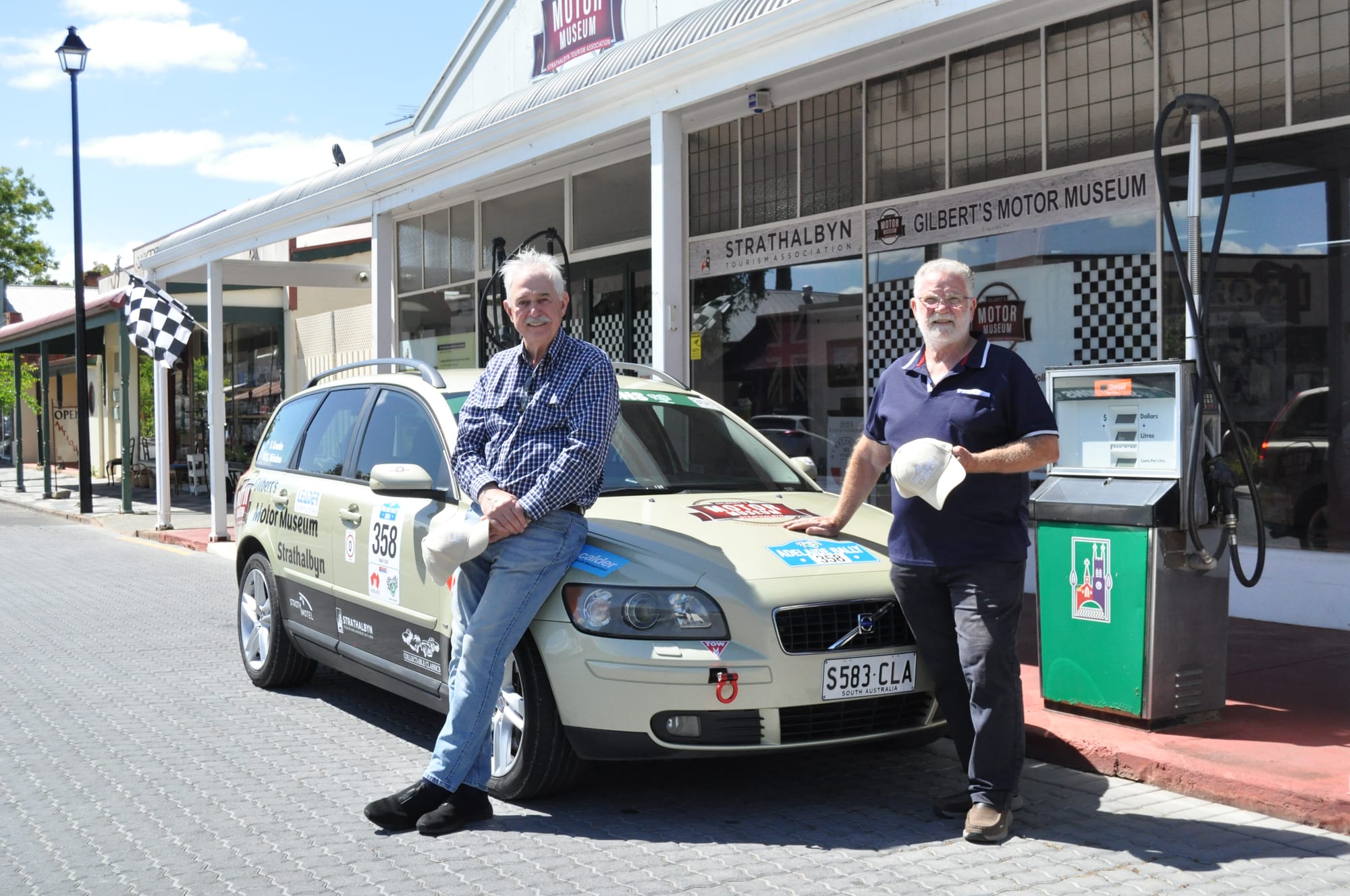 Teaming up for Shannons Adelaide Rally