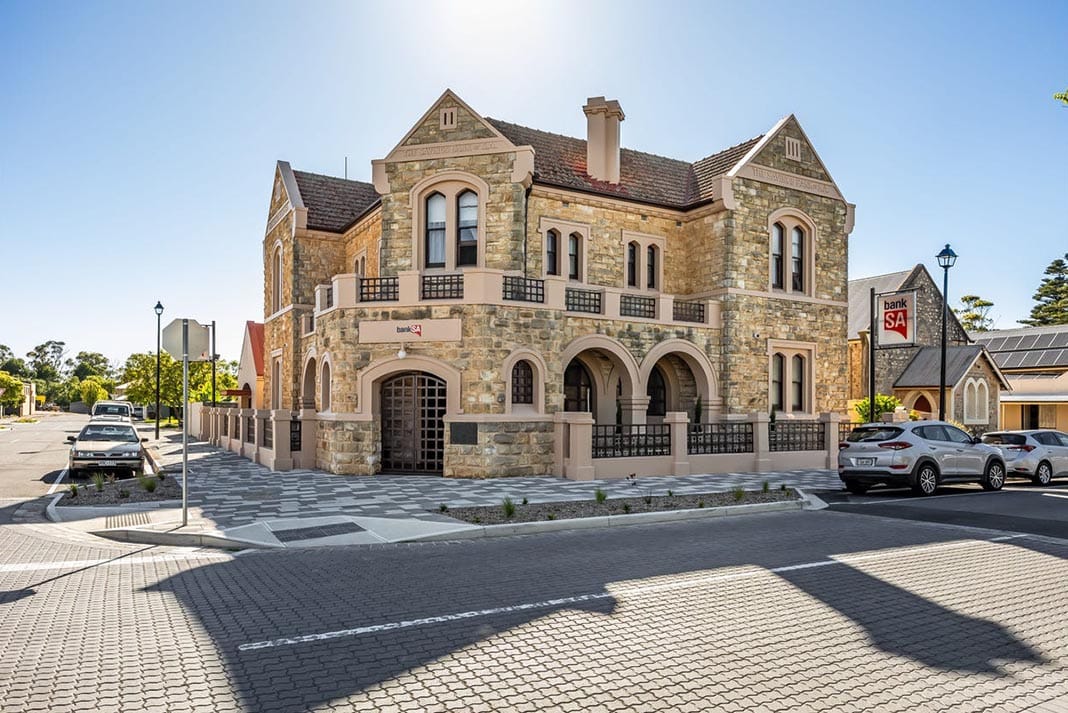 Iconic Strathalbyn building off the market