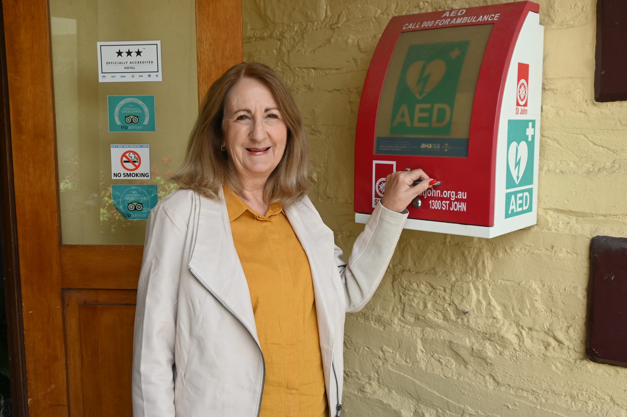 Compulsory AED laws pass parliament
