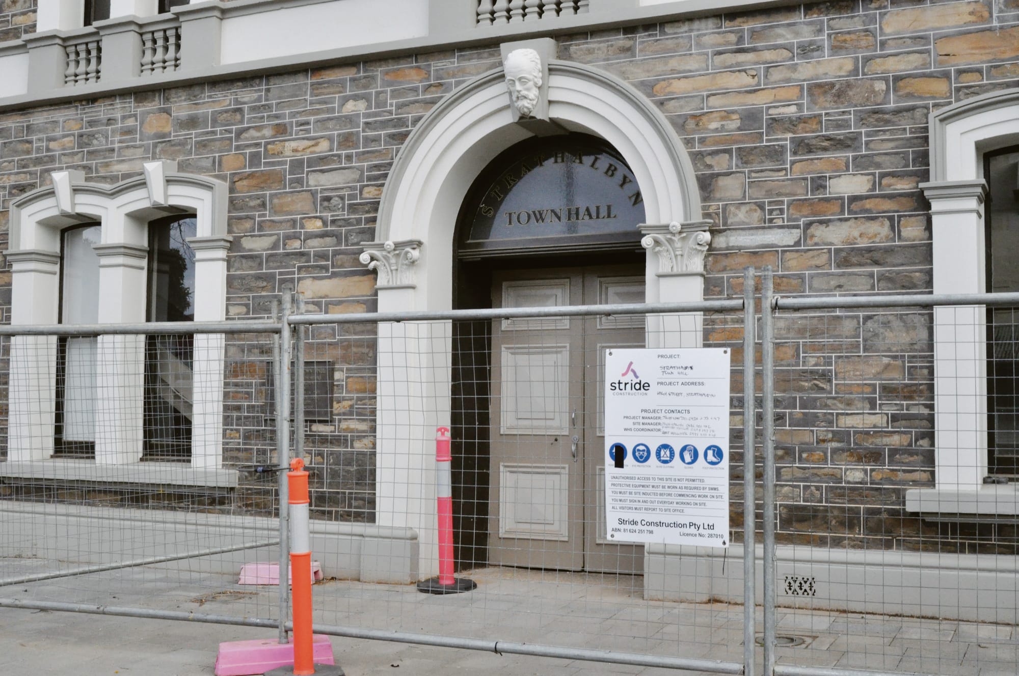 Early 2025 finish for Town Hall