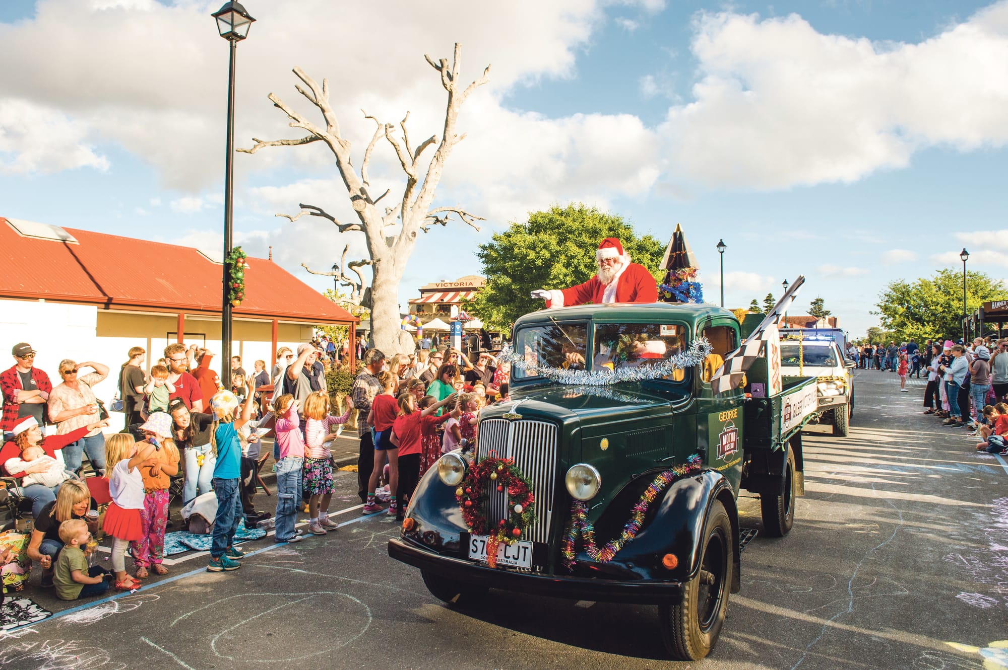 Strathalbyn pageant inspires Goolwa volunteers