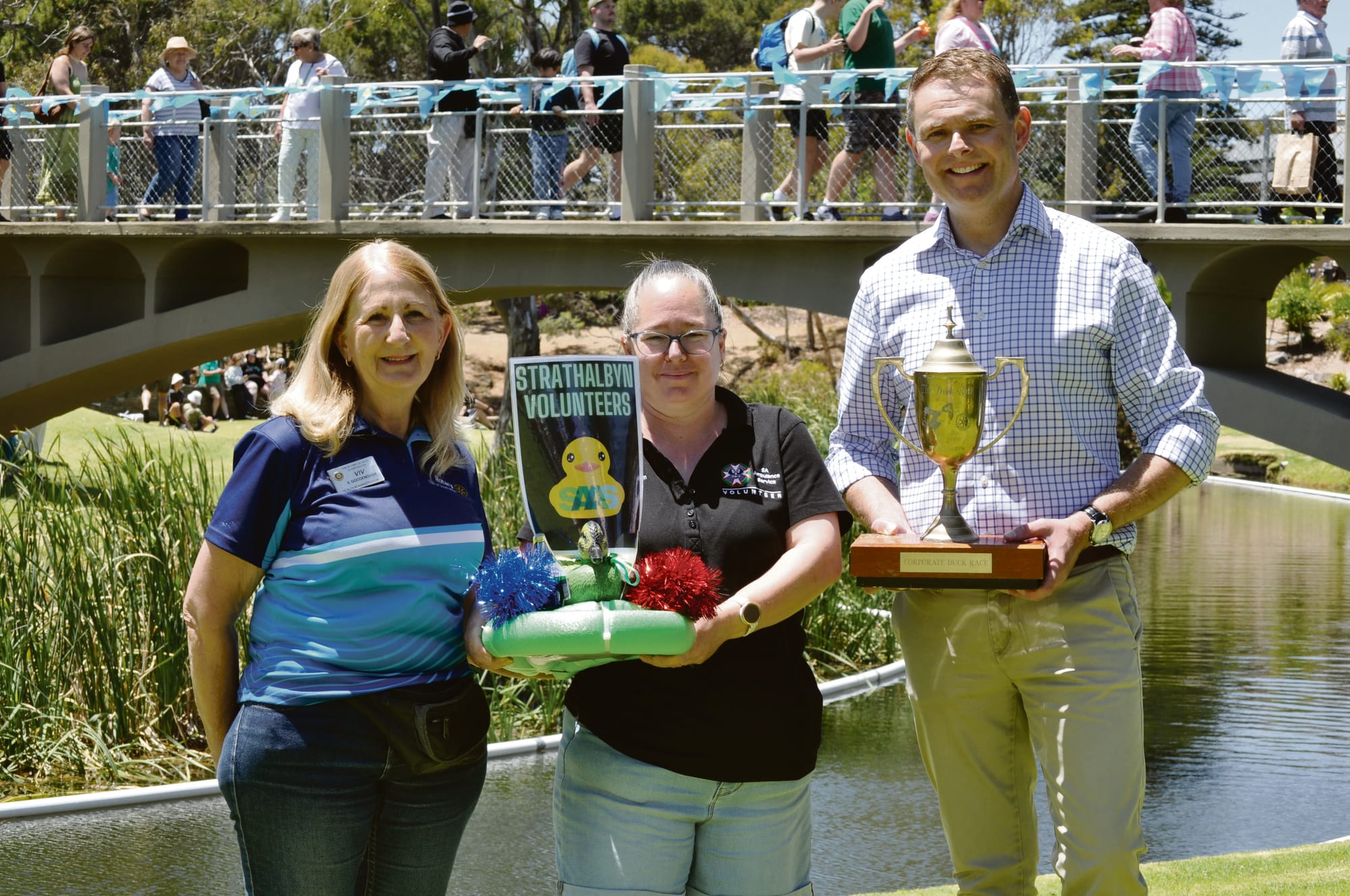 Strathalbyn ambulance volunteers snare Best Dressed Duck award