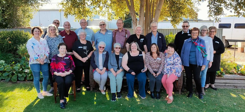Bartlett family reunites in Strathalbyn post image