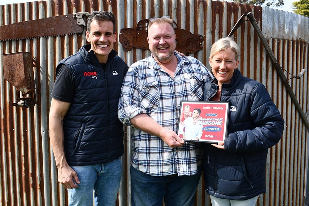 Macclesfield Hotel wins Nova 919’s best schnitzel competition post image