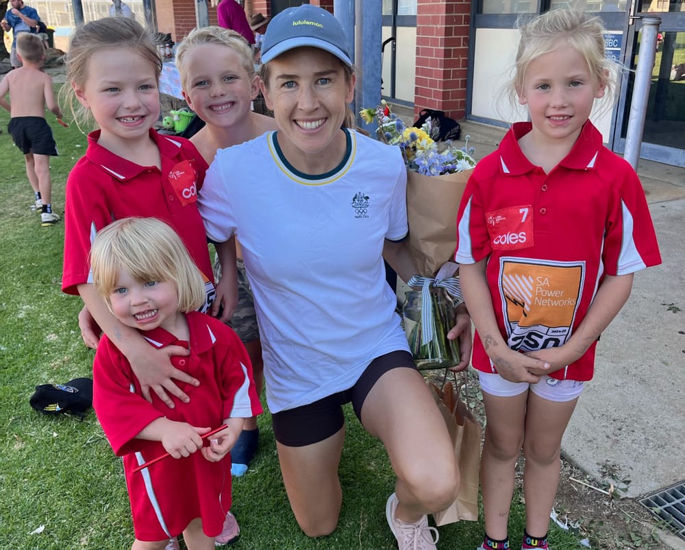 Marathon Olympian delights Strathalbyn’s little athletes post image