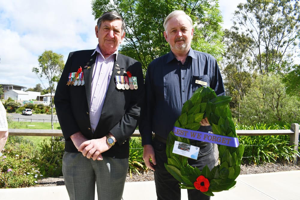 REMEMBRANCE DAY: Sun shines as Strathalbyn remembers post image