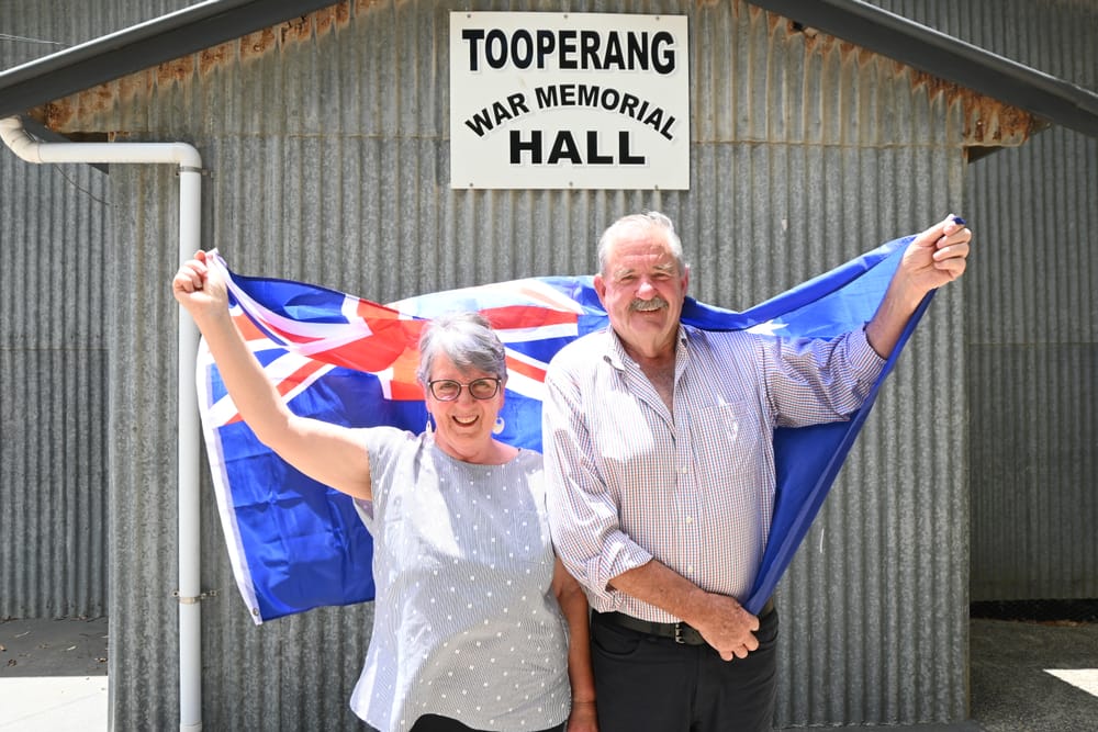 Alexandrina Council Mayor honours Tooperang couple post image