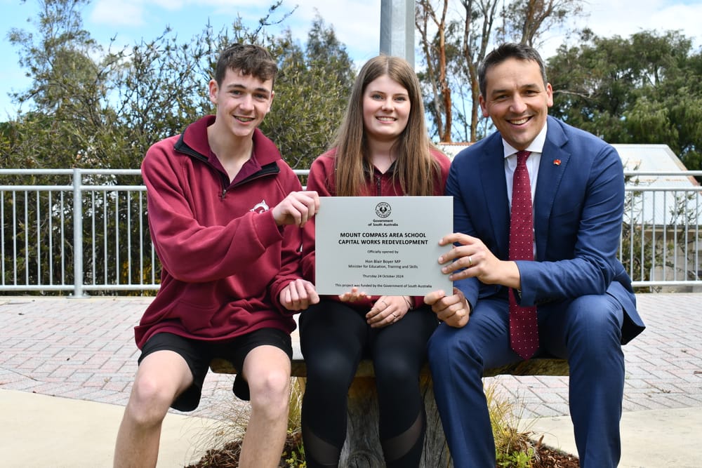 Plaque handover at Mt Compass Area School post image