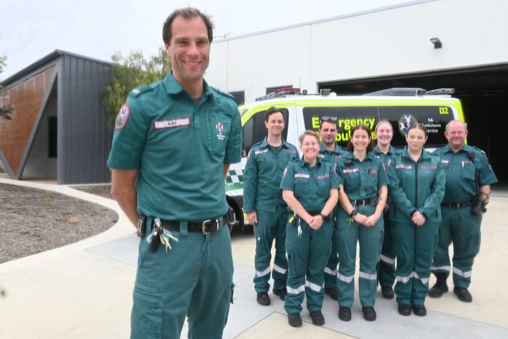 Strathalbyn and Goolwa welcome new crews of paramedics…SIREN SQUAD post image