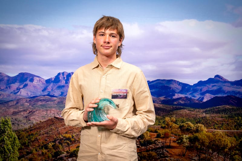 Young environmentalist receives award post image