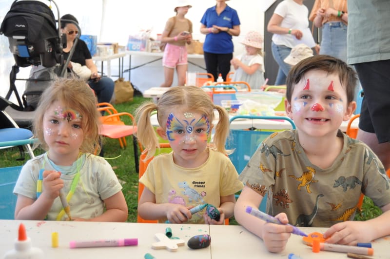 Ready, set, SHOW post image