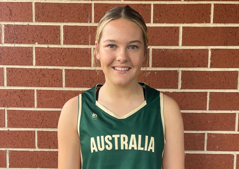 Green and gold berth for Daisy post image