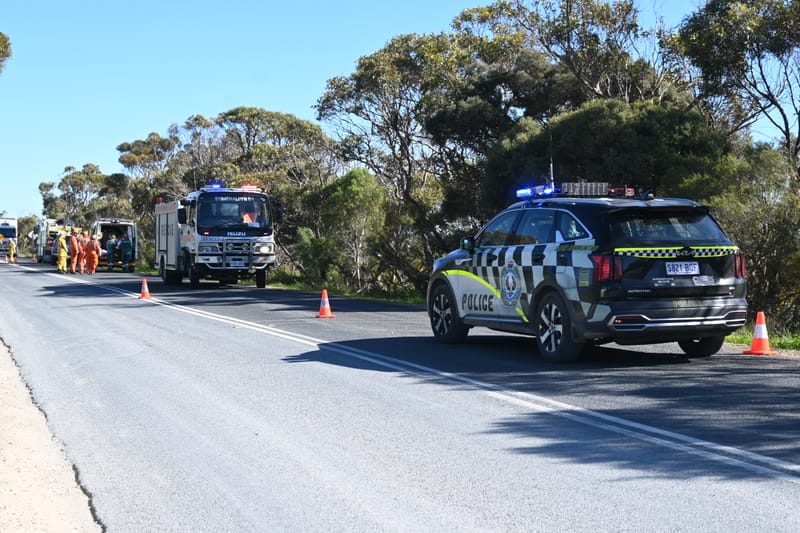 Car crashes into embankment at Finniss post image