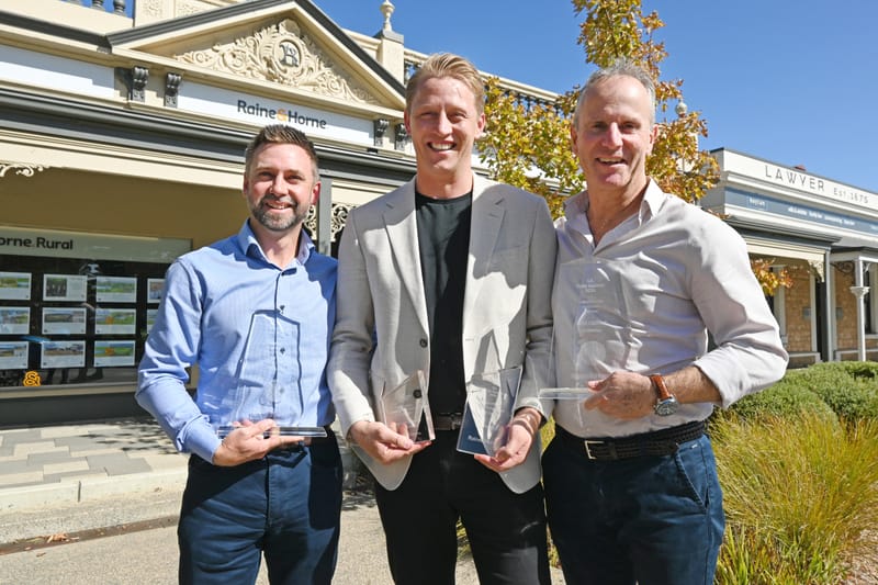 Strathalbyn team named top office in SA post image