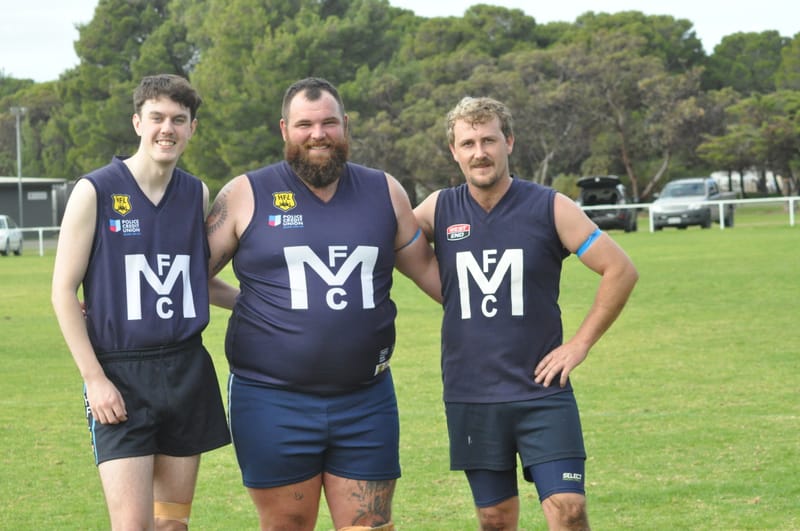 Milang gets around their mates post image