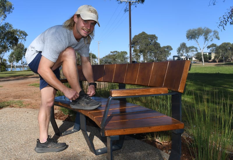 Doing it for DV: Murray Bridge advocate tackles running challenge for a cause post image
