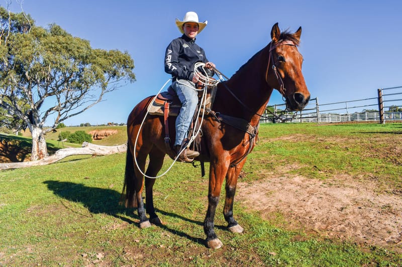 Willyaroo teenager wins national junior roping title post image