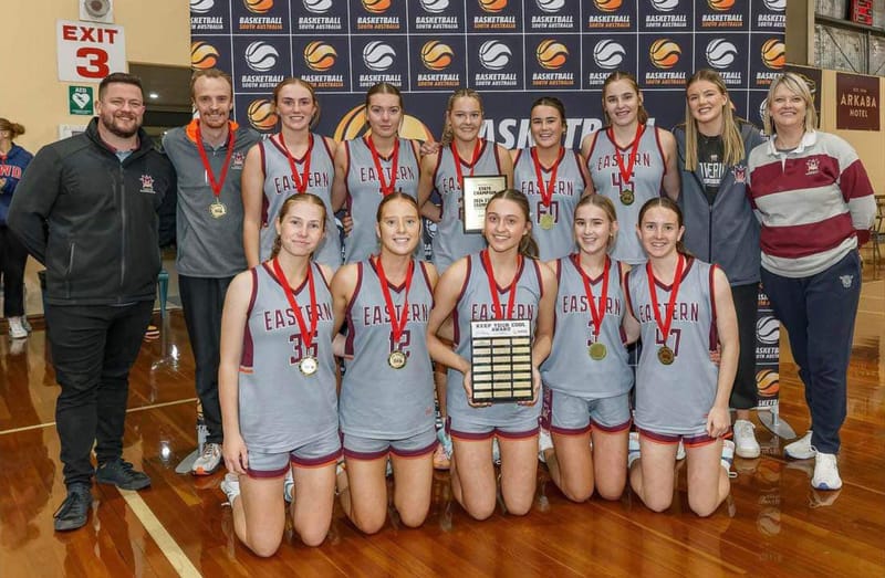 Strathalbyn basketballers help bring home gold for Mavericks post image