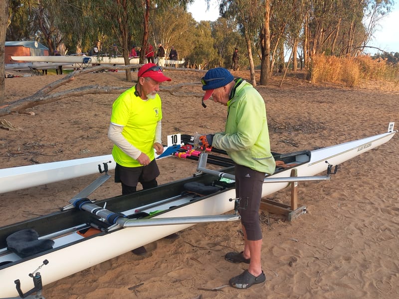 Goolwa rowers attend Royal Flying Doctor Service rowathon post image