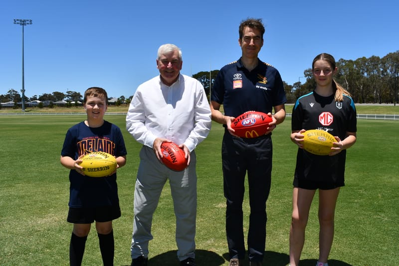 Summit to host Showdown post image