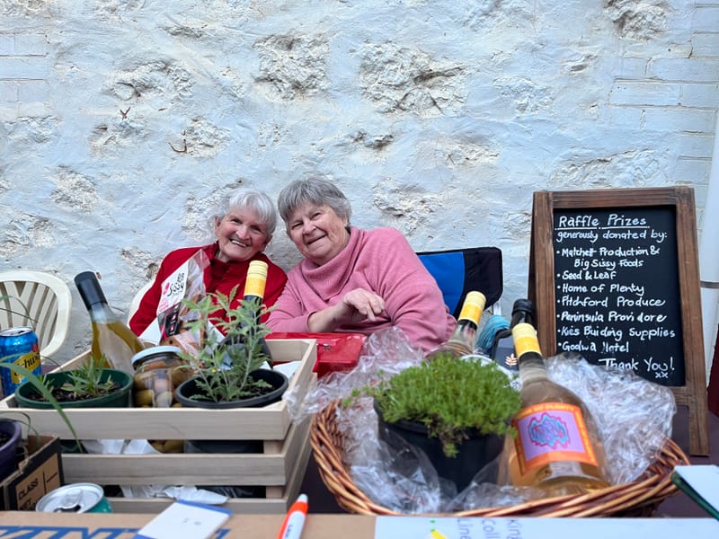 Currency Creek comes together for support post image